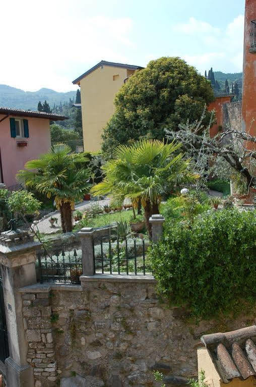 Locanda Agli Angeli Gardone Riviera Exterior foto