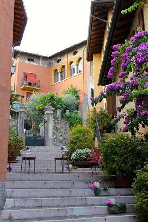 Locanda Agli Angeli Gardone Riviera Exterior foto